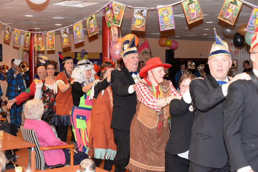 ../Images/Carnaval in Munnekeweij 087.jpg